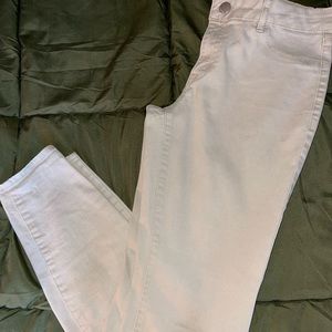 Women’s pants. Size 8.
